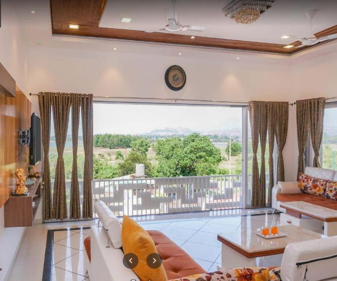 7Bhk Villa With Wonderful View And Good Food ロナバラ エクステリア 写真